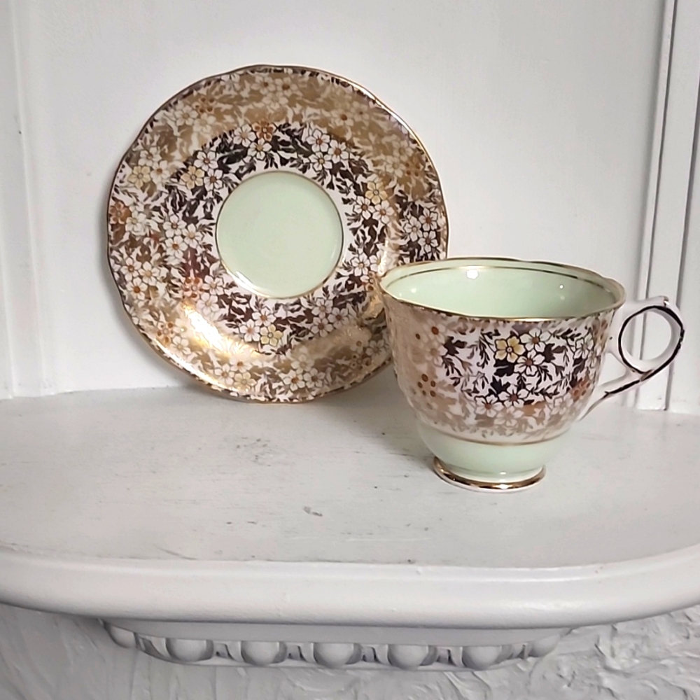 Royal Stafford , Gold , Green , white , Gold, Tea Cup, Saucer , England